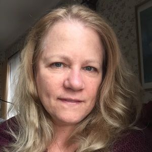 Meet your Posher, Carol